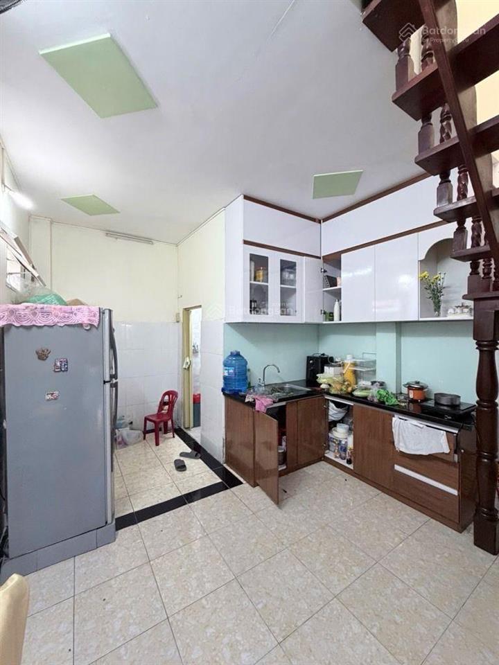 Ngay tân sơn nhì, tân phú  40m2 1 lầu 4.x t