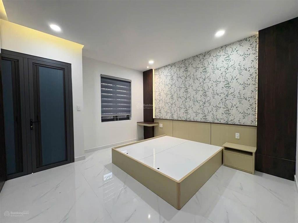 4 tầng lung linh  trục đường 19/5 5' ra aeon tân phú đường xe tải full nội thất dtsd 160m2