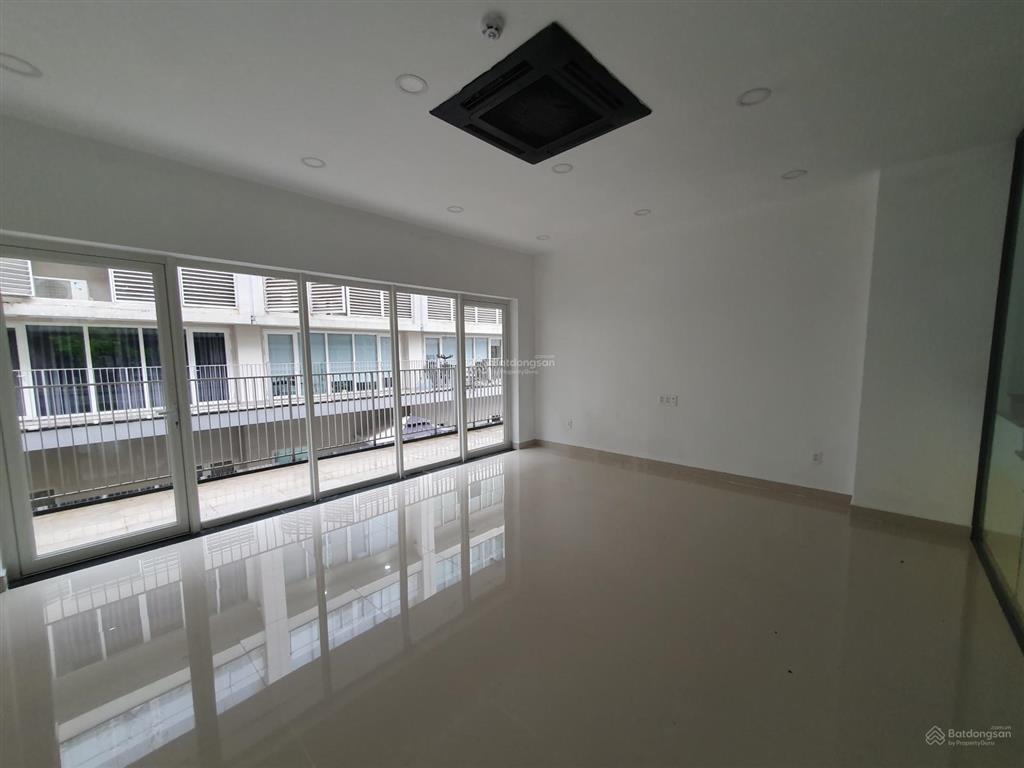 Bán nhanh shophouse sala  căn góc 5 tầng nổi + 1 hầm dtsd đến 537m2