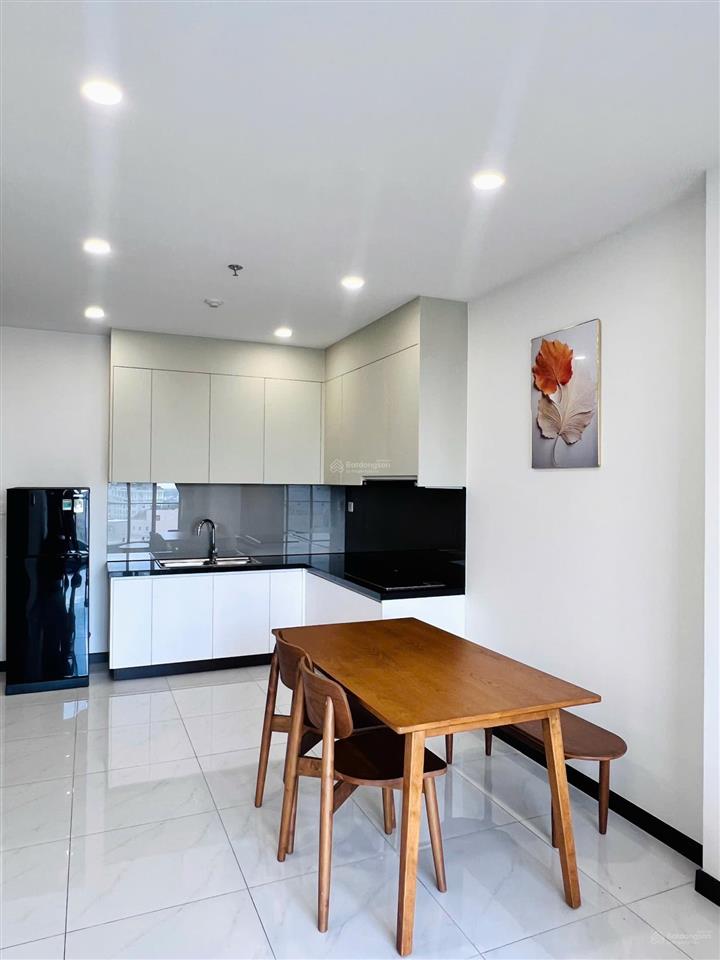 Chính chủ cho thuê căn 2pn sky view đầy đủ nội thất