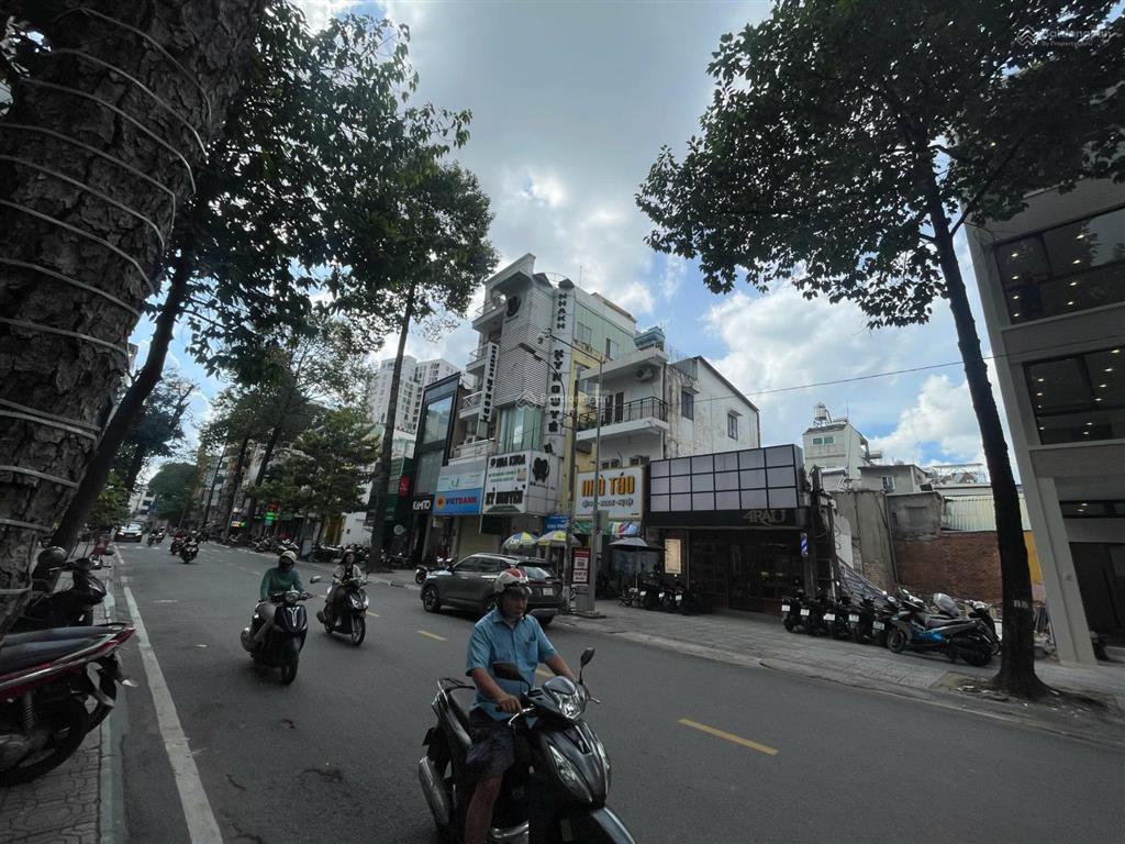 Siêu hiếm! mặt tiền trần quang khải ngang 5 tầng 6.1mx18.9m chỉ 27.8 tỷ thương hiệu lớn thuê