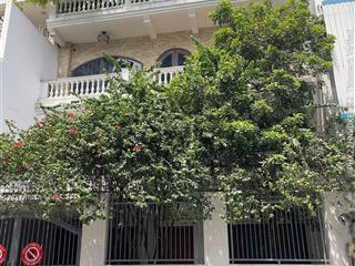 Tìm đâu ra siêu biệt thự giữa lòng quận 1 ngay lá phổi xanh 60.000m2 cây xanh giá chỉ nhỉnh 100 tỷ
