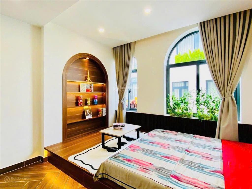 Bán nhà hẻm cao thắng phường 5 q3 diện tích 4m x 15m kết cấu trệt, 4 lầu gía 13,2tỷ tl