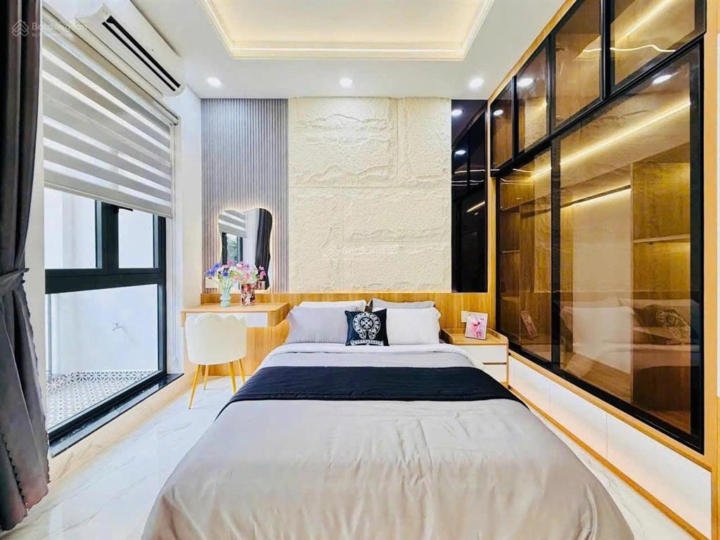 Bán nhà hẻm 702 điện biên phủ phường 10 quận 10 kết cấu trệt 3 lầu giá 10,5 thương lượng