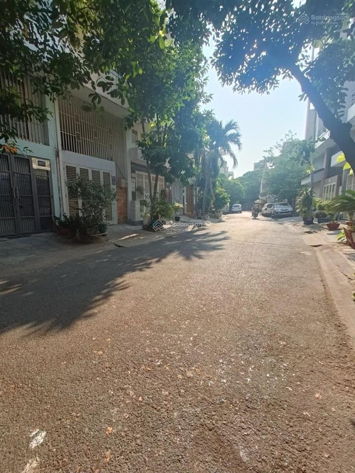 Bán nhà đẹp 5 tầng ngay gần đh văn lang p13 bình thạnh(4x20m)10 phòng có thang máy nhỉnh 12 tỷ .