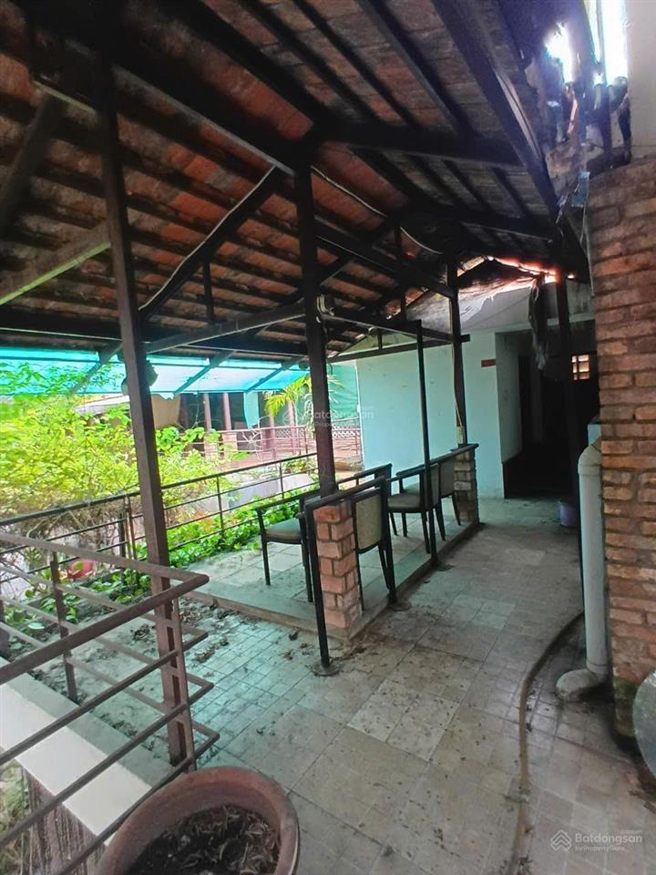 Định cư nước ngoài bán gấp biệt thự sân vườn trung tâm quận bình thạnh