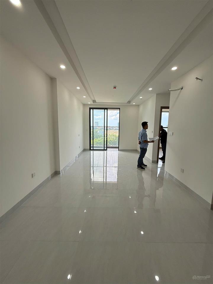Thuê gấp căn 3pn 8tr tầng đẹp view thoáng mát tại a&t sky garden
