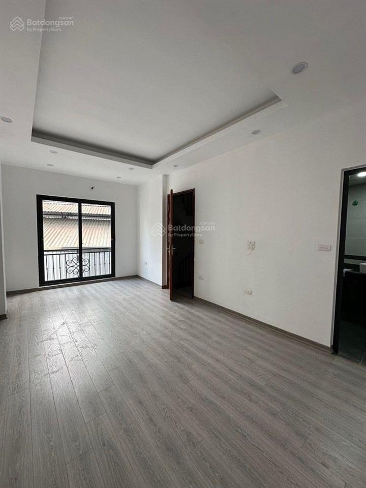 Bán nhà minh khai 32,5m2 5tầng 9,75tỷ (ctl) nhà mới sát phố ô tô đỗ cổng tt hai bà trưng