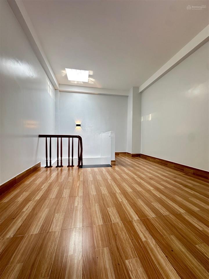 Tt hoàng mai gần hồ đền lừ 35m2 5tầng chỉ 8,45tỷ 2mặt thoáng dân xây chắc chắn