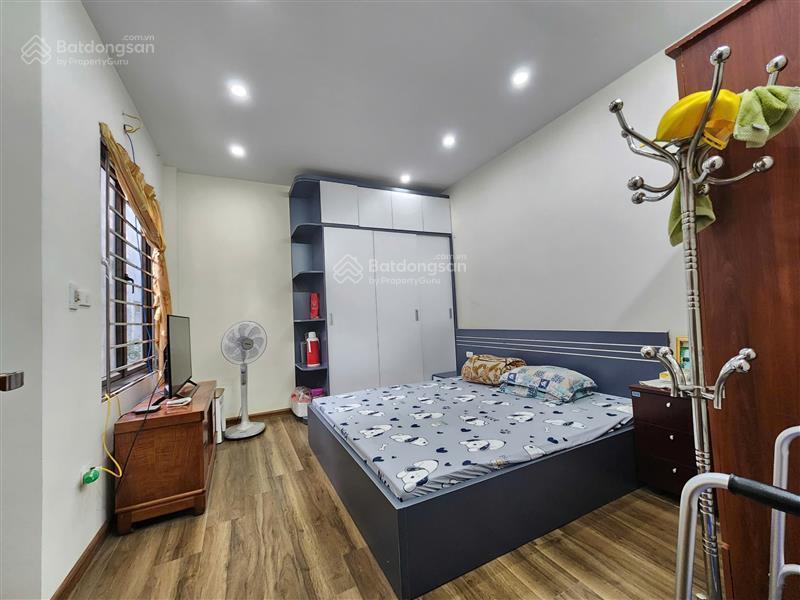 Bán nhà tt hoàng mai ngay hồ đền lừ, nhà đẹp dân xây, ô tô nhỏ lùi cửa. full nội thất chỉ 7,85 tỷ