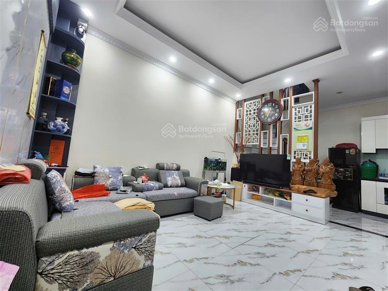 Bán nhà tt hoàng mai ngay hồ đền lừ, nhà đẹp dân xây, ô tô nhỏ lùi cửa. full nội thất chỉ 7,85 tỷ