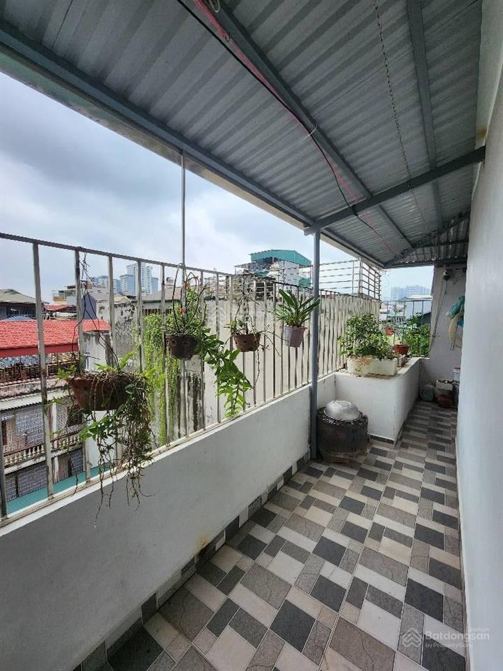 Bán nhà tt hoàng mai ngay hồ đền lừ, nhà đẹp dân xây, ô tô nhỏ lùi cửa. full nội thất chỉ 7,85 tỷ