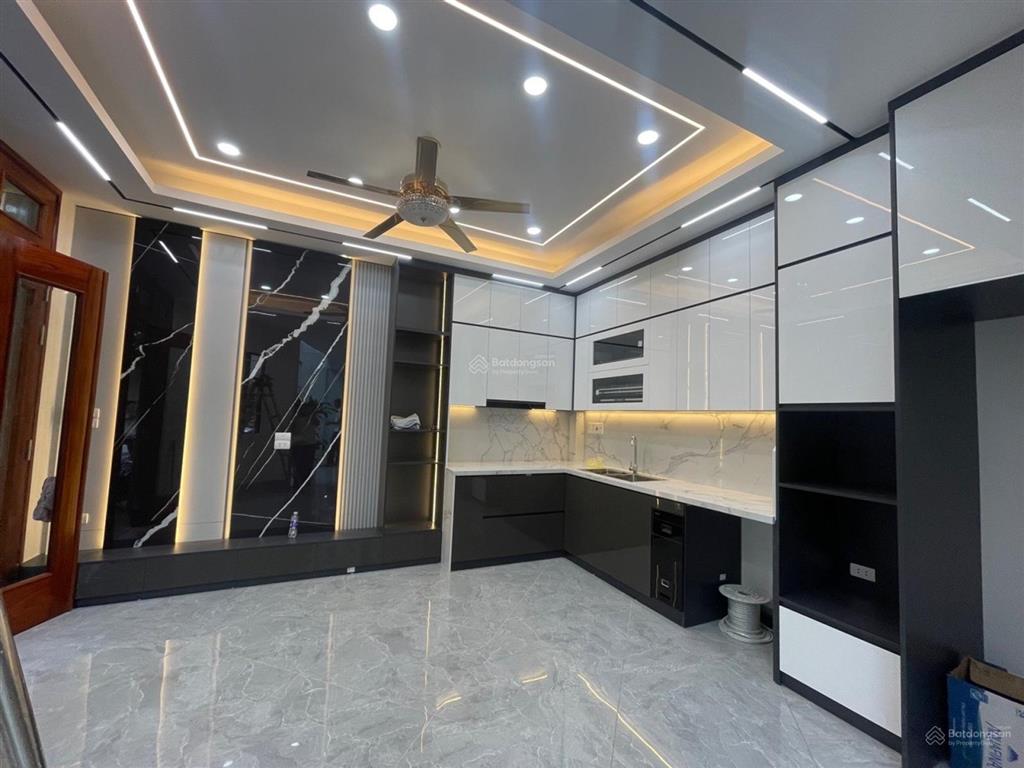 Bán nhà hồ đền lừ biệt thự sân vườn, 5 tầng thang máy xây mới độc lập 55m² chỉ 11,45tỷ