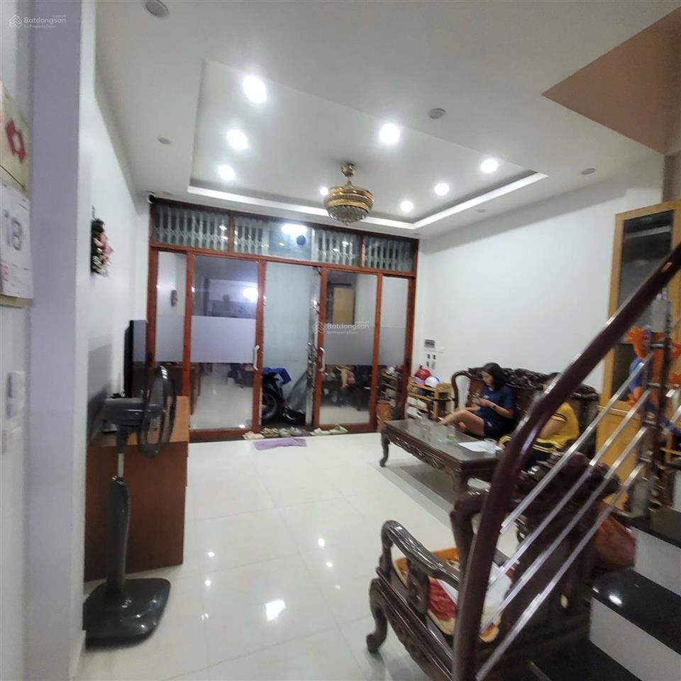 Bán nhà đẹp tân mai, ngõ thông tứ phía 49m2 x 4tầng 4ngủ chỉ 9,3tỷ có thương lượng