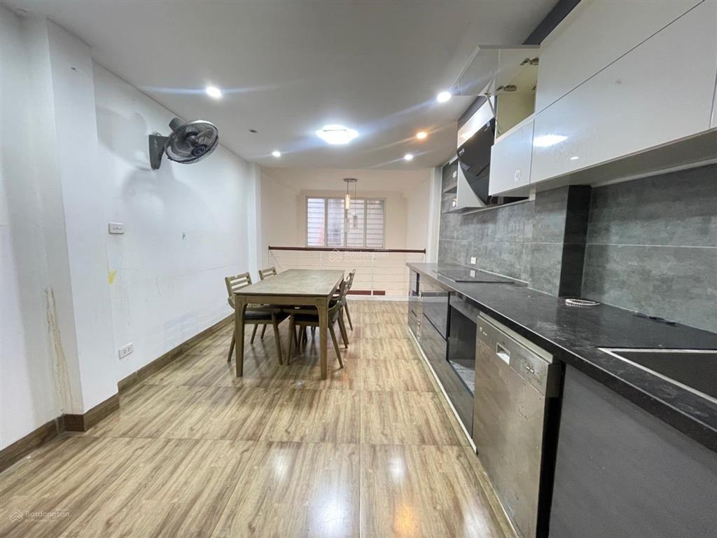 Bán nhà phân lô yên lạc, tt hai bà trưng, 36m2, 5 tầng, 12,99 tỷ (ctl)