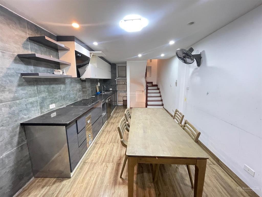 Bán nhà phân lô yên lạc, tt hai bà trưng, 36m2, 5 tầng, 12,99 tỷ (ctl)