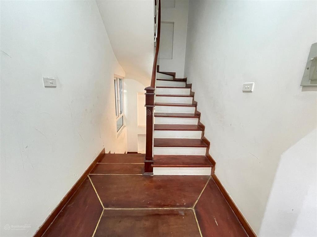 Bán nhà phân lô yên lạc, tt hai bà trưng, 36m2, 5 tầng, 12,99 tỷ (ctl)