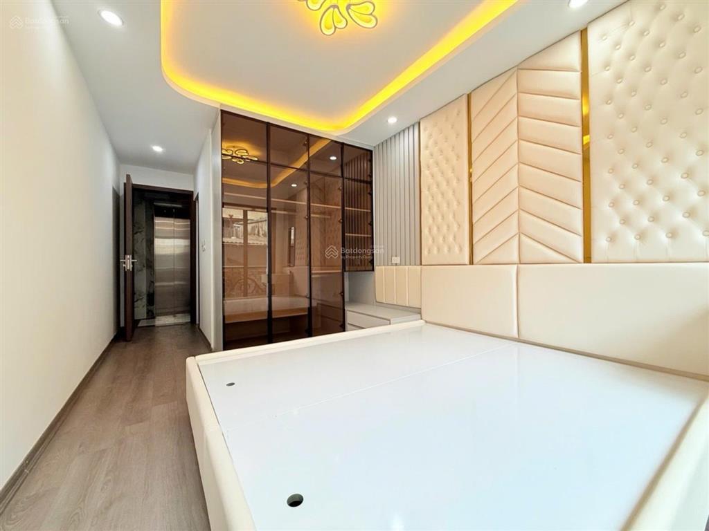 Bán nhà tt hai bà trưng, nhà mới 6 tầng thang máy 30,2m2 chỉ 8,5 tỷ (ctl)
