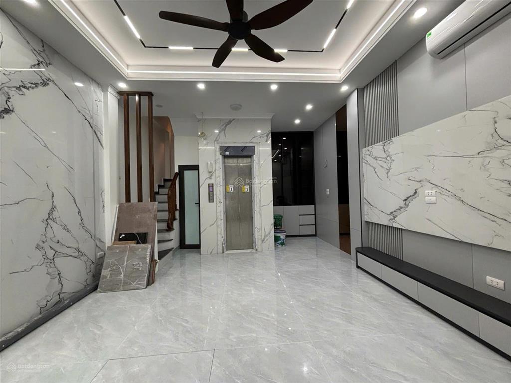 Bán nhà phố tam trinh  mai động, nhà mới keeng 5 tầng thang máy chỉ 8,89 tỷ (ctl)