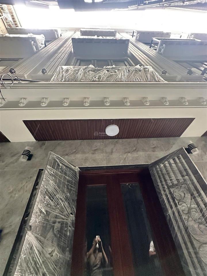Bán nhà hoàng mai  hoàng văn thụ, 32m2 6tầng xây mới, ô tô đỗ cổng an sinh đỉnh chỉ 7,5 tỷ (ctl)