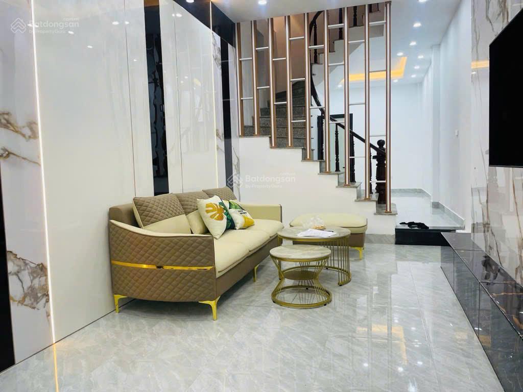 Phú lương hà đông 33m2, dân xây, 1 nhà ra ôtô tránh, giá đầu tư, gần nhiều trường đh, nhỉnh 5 tỷ