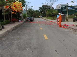 Chỉ 1.250 tỷ có ngay lô đất đối diện quán cafe đẹp . nằm trên quốc lộ 1a . đối diện chợ quán gò