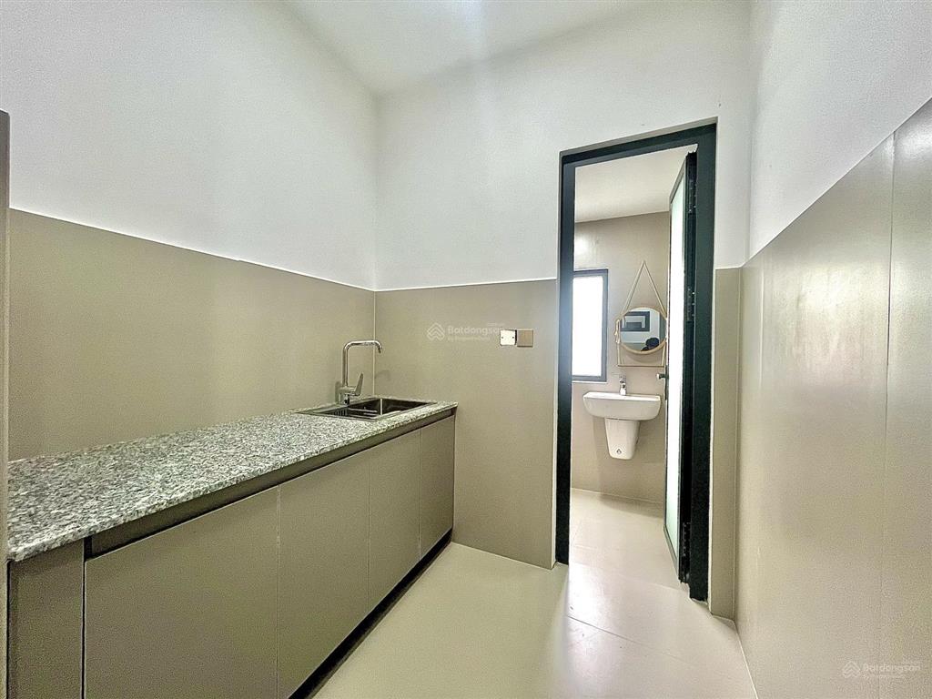 Chung cư mini 50m2 đối diện bệnh viện 175 hẻm oto