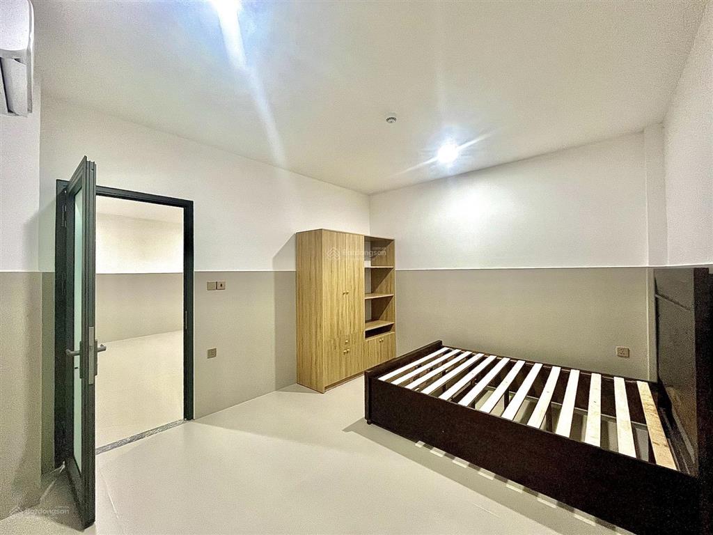 Chung cư mini 50m2 đối diện bệnh viện 175 hẻm oto