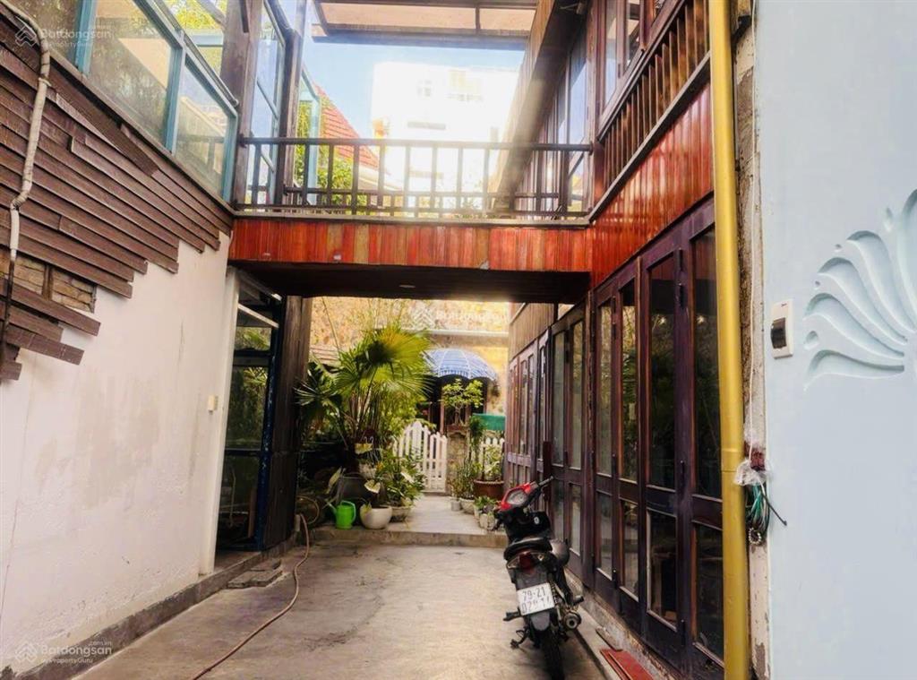 Gần biển trần phú  mặt tiền tô hiến thành xây dựng gì cũng được 1000m2 giá 275tỷ