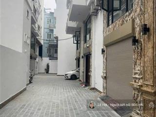 Nhà đẹp ngay hồ văn chương, trung tâm đống đa 40m2 * 6 tầng, thang máy, oto đỗ cửa. chỉ 13.45đ