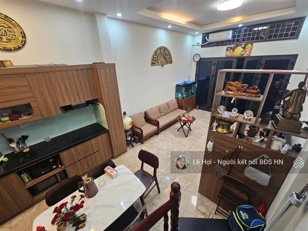 Hiếm! chỉ 14 tỷ sở hữu căn nhà phố thái hà, oto tránh, dân xây, có vỉa hè kinh doanh, rất gần phố