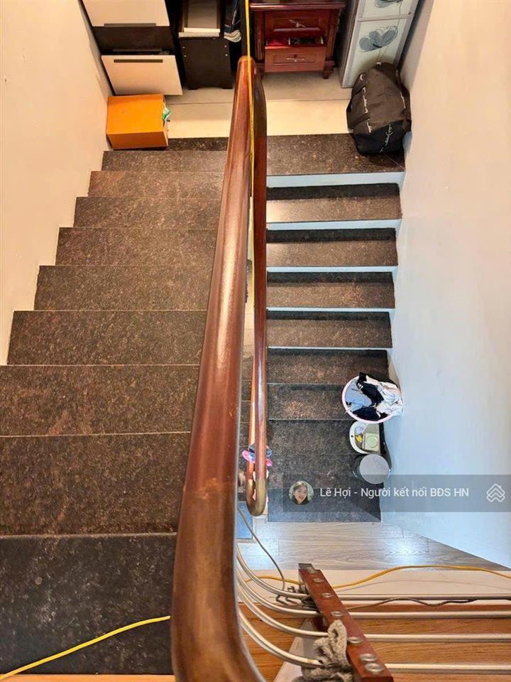 Gấp! tài chính 17 tỷ sở hữu nhà pháo đài láng 64m2*4t, gần phố, sát oto, dân xây kiên cố, sđcc