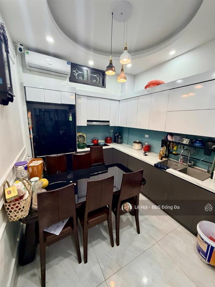 Hiếm! 15 tỷ  bán nhà thái hà  đống đa 42m2 * 5 tầng, gần phố, nhà dân xây 2 thoáng, full nội thất