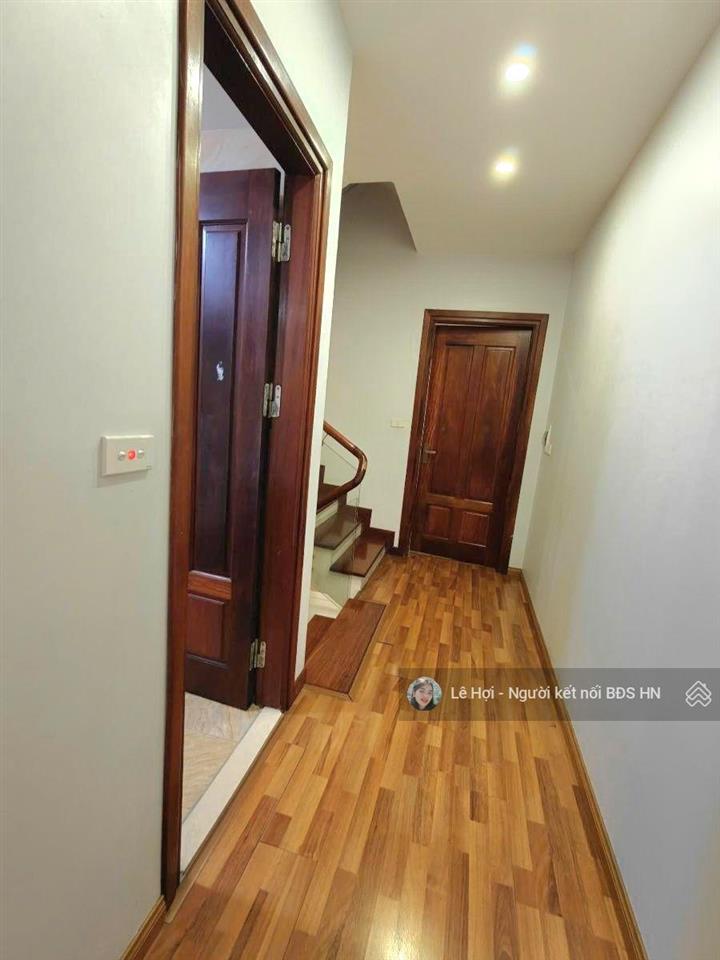 Sở hữu ngay ! oto đỗ gần, đông tác, dt hơn 45m2 *6 tầng siêu đẹp, 50m ra phố, dân trí cao, ở sướng.