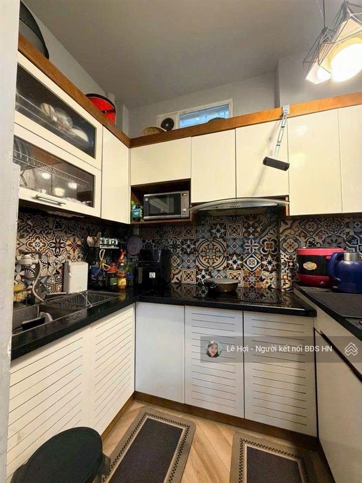 Giá đầu tư, nhà đẹp dân xây phố phạm ngọc thạch  đống đa. 48m2 * 5 tầng, gần phố, khu dân trí cao.