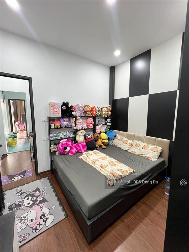 Chỉ 14 tỷ sở hữu nhà đẹp ngay ngã tư sở, phố thịnh quang 52m2 * 5t, thang máy, gần phố, dân trí cao