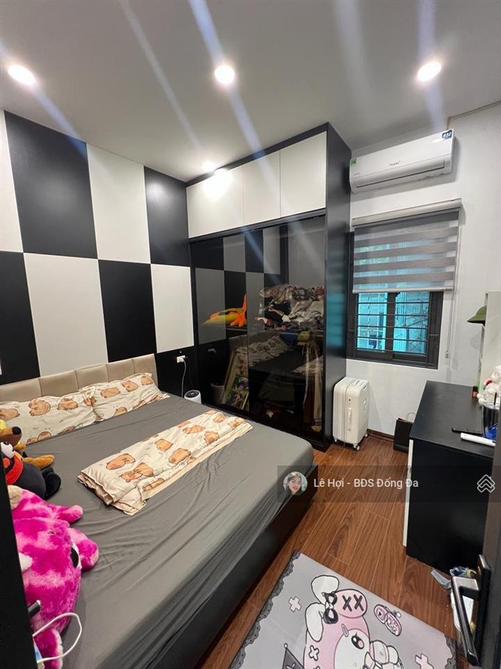 Chỉ 14 tỷ sở hữu nhà đẹp ngay ngã tư sở, phố thịnh quang 52m2 * 5t, thang máy, gần phố, dân trí cao