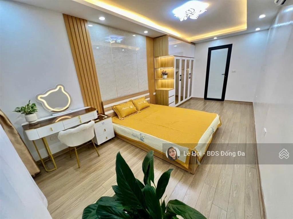 Chính chủ bán căn nhà 9 tỷ, pháo đài láng, 60m ra phố, ngõ thông 36m2 * 5t, khu an sinh cực tốt.