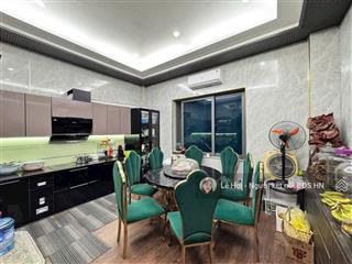 Gấp! tài chính 17 tỷ sở hữu nhà pháo đài láng 64m2*4t, gần phố, sát oto, dân xây kiên cố, sđcc