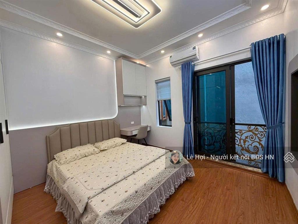 Nhà đẹp về ở ngay, phố hào nam, đống đa, dân xây 6 tầng, gần phố, full đồ, khu dân trí cao.