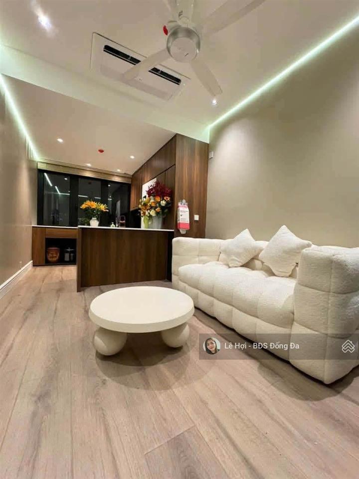 Hot! phố chùa bộc  đống đa, 19 tỷ  oto tránh, vỉa hè kinh doanh đỉnh cao. phố vip ở sướng.