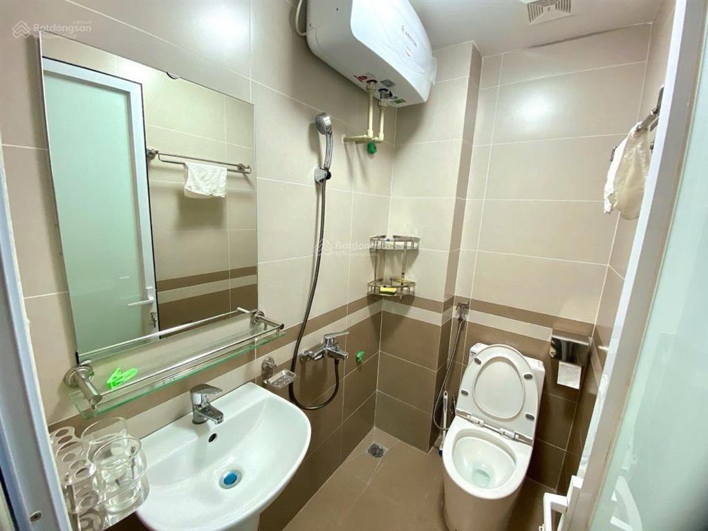 Siêu đẹp, cát linh  đống đa, nhà mới 50m2 * 6 tầng, thang máy, full nội thất, gần phố về ở ngay