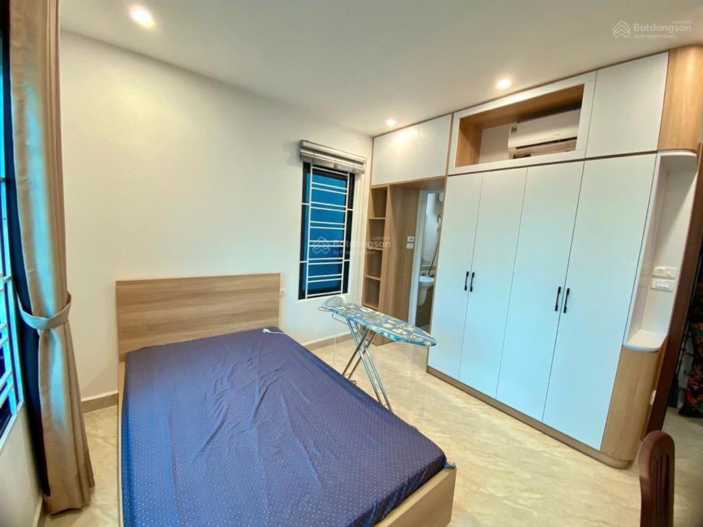 Siêu đẹp, cát linh  đống đa, nhà mới 50m2 * 6 tầng, thang máy, full nội thất, gần phố về ở ngay