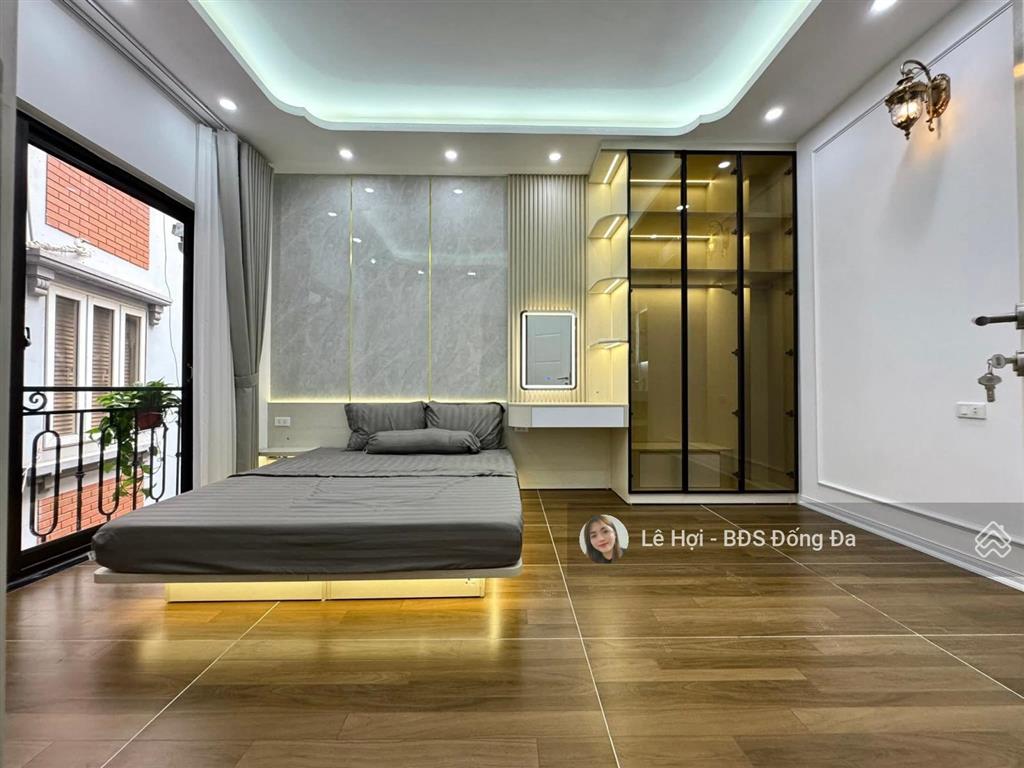 Chỉ 10 tỷ  oto đỗ cổng, đê la thành  đống đa 38m2 * 6 tầng, thang máy, chỉ 10m ra phố.