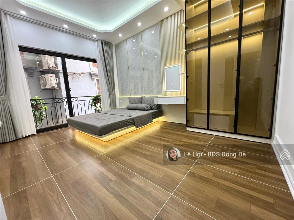 Chỉ 10 tỷ  oto đỗ cổng, đê la thành  đống đa 38m2 * 6 tầng, thang máy, chỉ 10m ra phố.