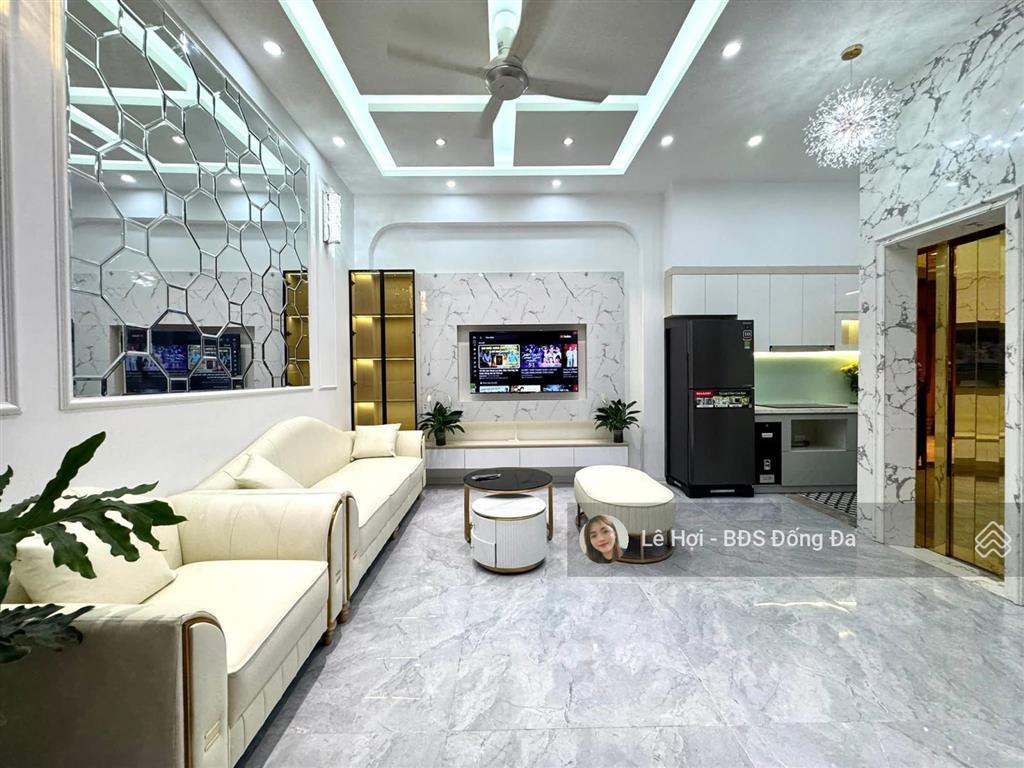 Chỉ 10 tỷ  oto đỗ cổng, đê la thành  đống đa 38m2 * 6 tầng, thang máy, chỉ 10m ra phố.
