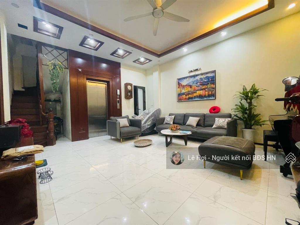 Cần bán gấp. căn nhà tây sơn. ô tô đỗ cửa 48m2*6t thang máy, dân xây chắc chắn, khu dân trí cao