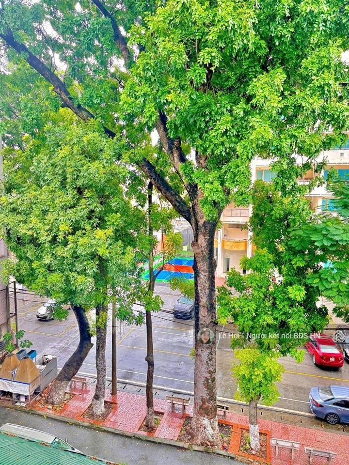 14 tỷ chùa láng, đống đa. dt 43m2*5t, ô tô đỗ cửa, thang máy, dân xây kiên cố, full nội thất ở ngay