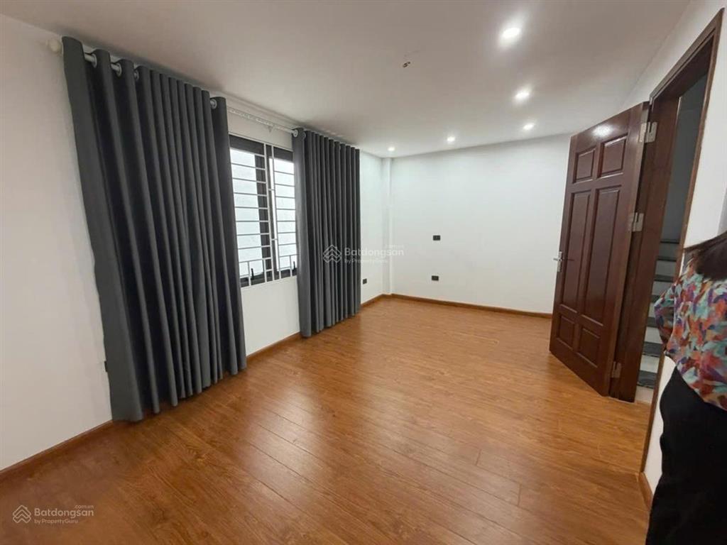 Chỉ hơn 14 tỷ sở hữu nhà khâm thiên, đống đa. dt 56m² * 6 tầng, thang máy, mặt tiền 5.6m đẹp xinh