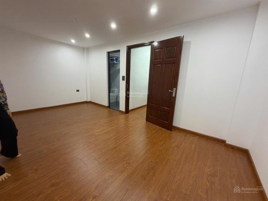 Chỉ hơn 14 tỷ sở hữu nhà khâm thiên, đống đa. dt 56m² * 6 tầng, thang máy, mặt tiền 5.6m đẹp xinh